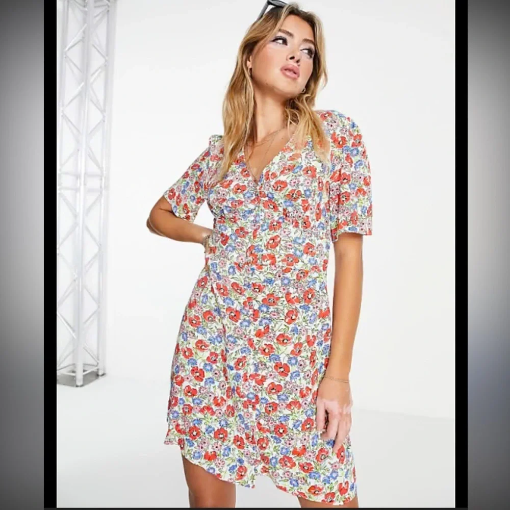Nobody’s Child Alexa Floral Mini Dress Button Front Red Blue Size 20 - Picture 1 of 8